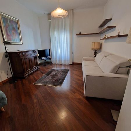 Duomo - Fontana Cozy With Terrace Apartment มิลาน ภายนอก รูปภาพ