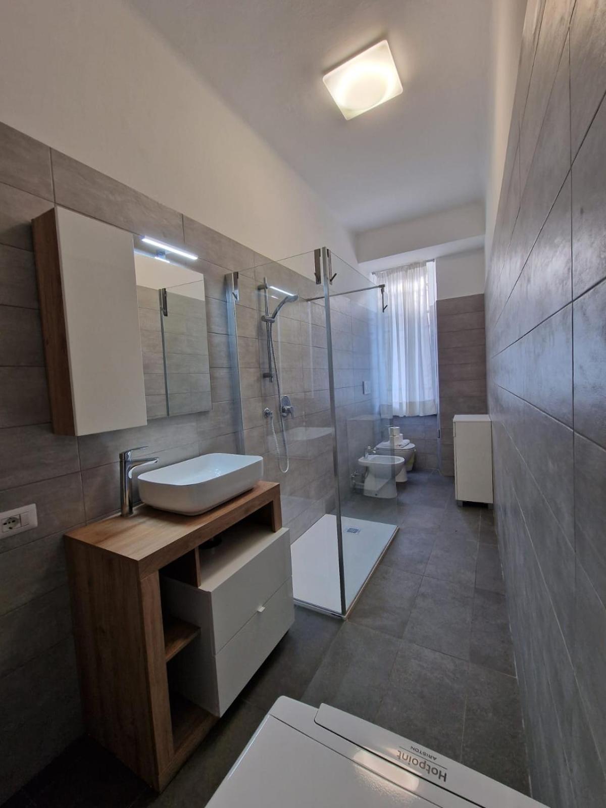 Duomo - Fontana Cozy With Terrace Apartment มิลาน ภายนอก รูปภาพ